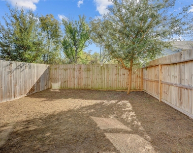 1045 Marcolin Street - Photo Thumbnail 13