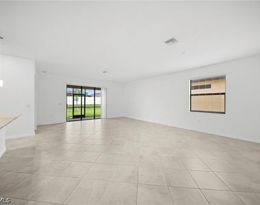 14836 Palamos Circle - Photo Thumbnail 7