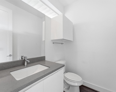 1155 W 17th Street - Photo Thumbnail 9