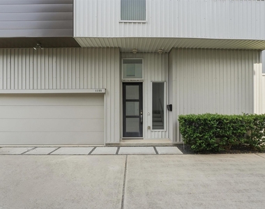 1155 W 17th Street - Photo Thumbnail 1