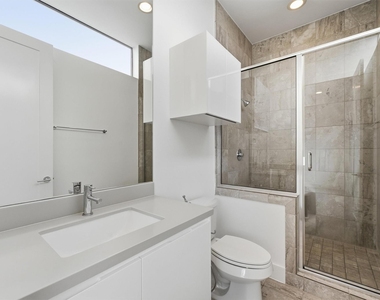 1155 W 17th Street - Photo Thumbnail 14