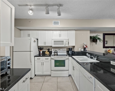 1835 Florida Club Circle - Photo Thumbnail 7