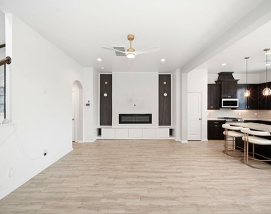4248 Merry Mill Drive - Photo Thumbnail 10