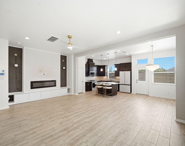 4248 Merry Mill Drive - Photo Thumbnail 8