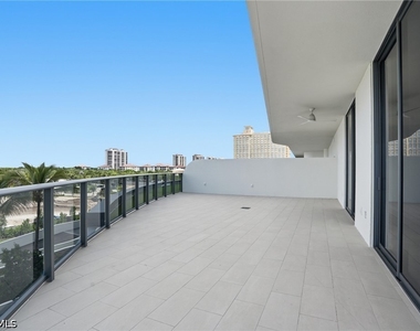 5100 Seagrass Boulevard - Photo Thumbnail 3