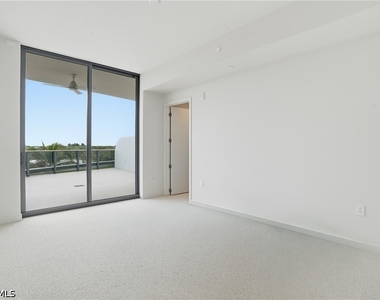 5100 Seagrass Boulevard - Photo Thumbnail 27