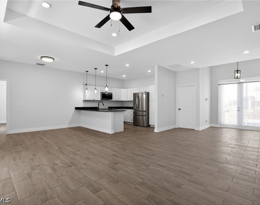 4630 Gene Avenue N - Photo Thumbnail 5