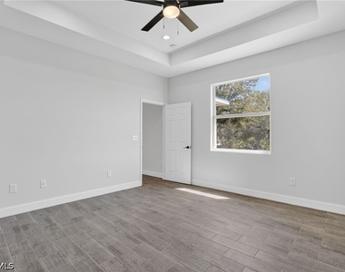 4630 Gene Avenue N - Photo Thumbnail 18
