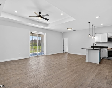 4630 Gene Avenue N - Photo Thumbnail 7