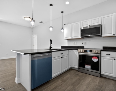 4630 Gene Avenue N - Photo Thumbnail 9