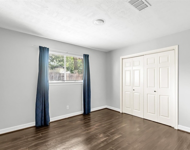 211 W North Hill Drive - Photo Thumbnail 25