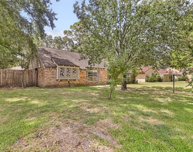 211 W North Hill Drive - Photo Thumbnail 1