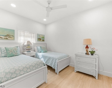 575 101st Avenue N - Photo Thumbnail 18