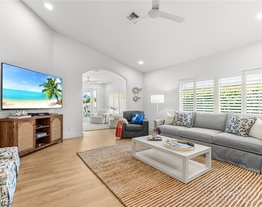 575 101st Avenue N - Photo Thumbnail 8