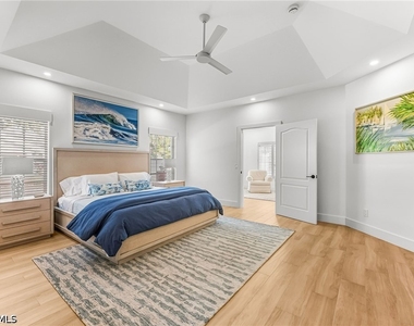 575 101st Avenue N - Photo Thumbnail 12