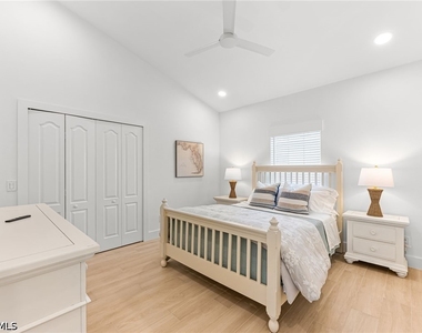 575 101st Avenue N - Photo Thumbnail 15