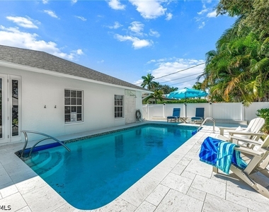575 101st Avenue N - Photo Thumbnail 24