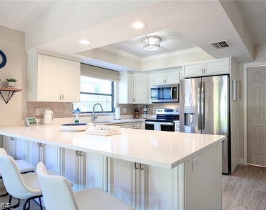 672 100th Avenue - Photo Thumbnail 5