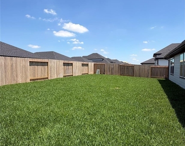6332 Amberose Peak Lane - Photo Thumbnail 22