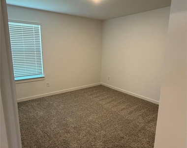6332 Amberose Peak Lane - Photo Thumbnail 5