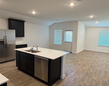 6332 Amberose Peak Lane - Photo Thumbnail 11