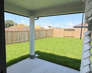 6332 Amberose Peak Lane - Photo Thumbnail 20