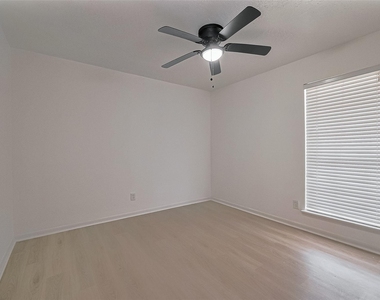 6219 Canada Drive - Photo Thumbnail 30