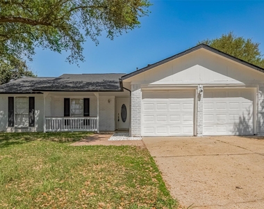 6219 Canada Drive - Photo Thumbnail 3