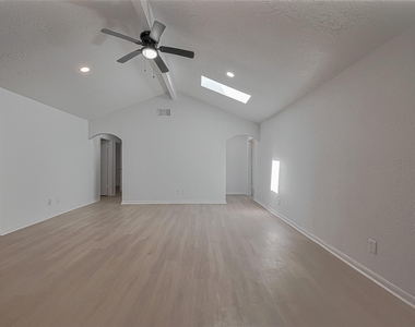 6219 Canada Drive - Photo Thumbnail 22