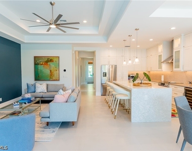 548 101st Avenue - Photo Thumbnail 8
