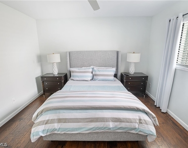 682 95th Avenue N - Photo Thumbnail 16