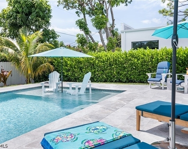 682 95th Avenue N - Photo Thumbnail 22