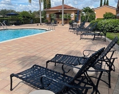 1840 Florida Club Circle - Photo Thumbnail 21
