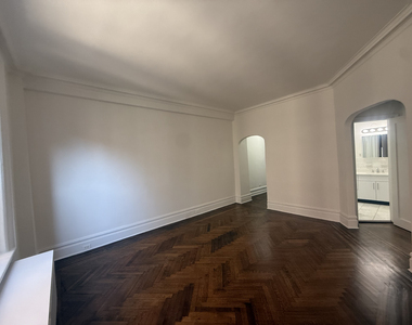 166 West 73rd Street - Photo Thumbnail 3