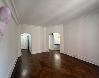 166 West 73rd Street - Photo Thumbnail 1