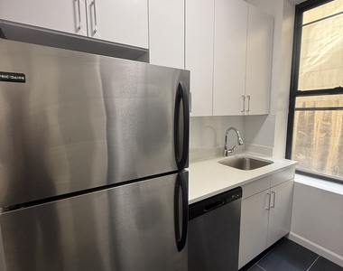 166 West 73rd Street - Photo Thumbnail 9