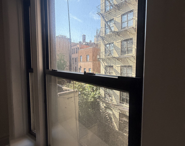 166 West 73rd Street - Photo Thumbnail 2