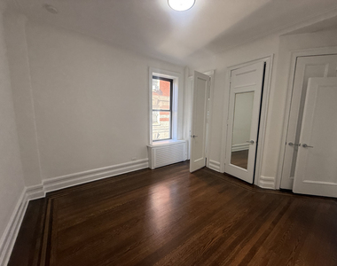 166 West 73rd Street - Photo Thumbnail 7