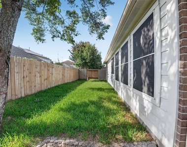 15506 Fir Woods Lane - Photo Thumbnail 23