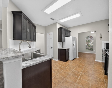 15506 Fir Woods Lane - Photo Thumbnail 7