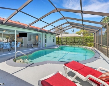 701 N Barfield Drive - Photo Thumbnail 26