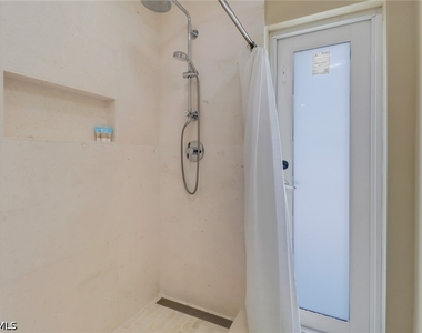 701 N Barfield Drive - Photo Thumbnail 23