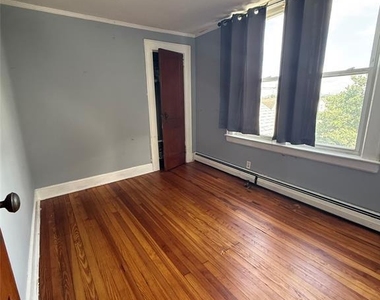 170 Laurel - Photo Thumbnail 10