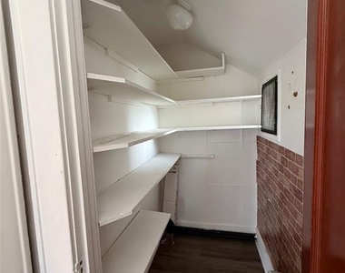 170 Laurel - Photo Thumbnail 11