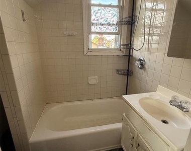 170 Laurel - Photo Thumbnail 9