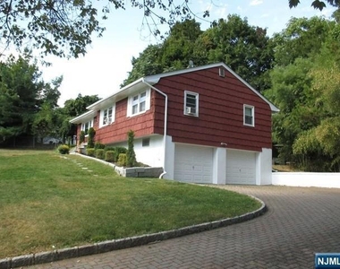 403 Longview - Photo Thumbnail 16