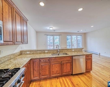 27 Harrington - Photo Thumbnail 6