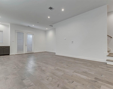 5859 Dolores Street - Photo Thumbnail 7