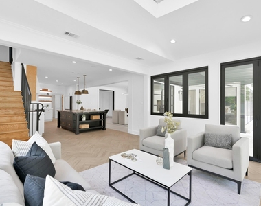 35 Fernglen Drive - Photo Thumbnail 13