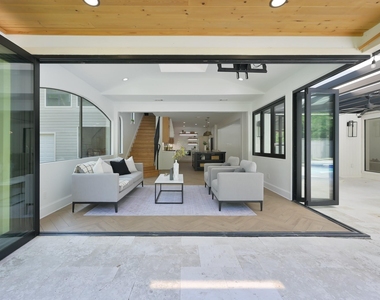 35 Fernglen Drive - Photo Thumbnail 16